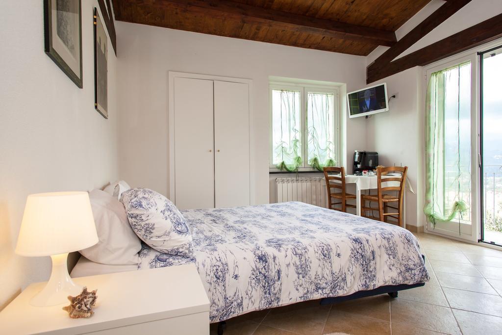 Agri Bed - L'Affittacamere In Collina - Guest Room On The Hill Lavagna Eksteriør bilde